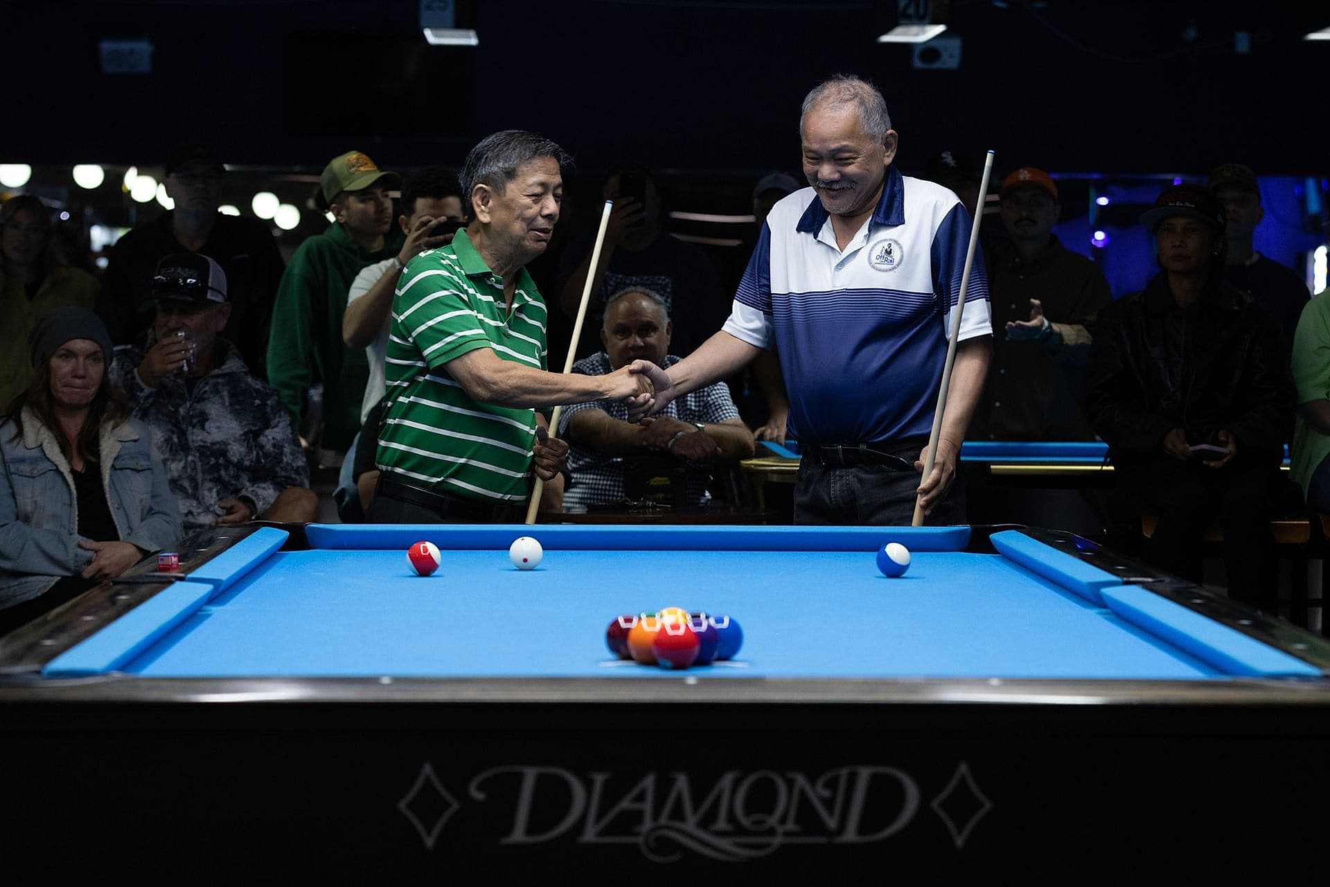 Efren Reyes and José Parica exhibition crowd at Good Times Billiards, Lakewood